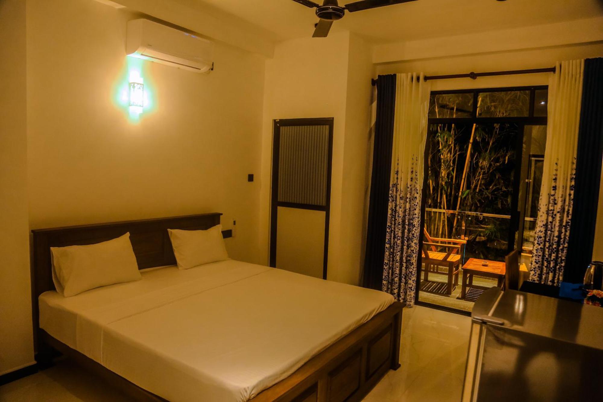 Hotel Mirissa Breeze Exterior foto
